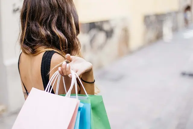 10 Essential Tips for Navigating Black Friday Sales Safely
